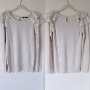 Theme ruffled sweater sz small NWOT
